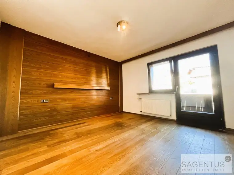 TOPLAGE: Wunderschöne 2-Zimmerwohnung in Seefeld mit sonnigem Balkon nur wenige Fußminuten vom Skigebiet entfernt!