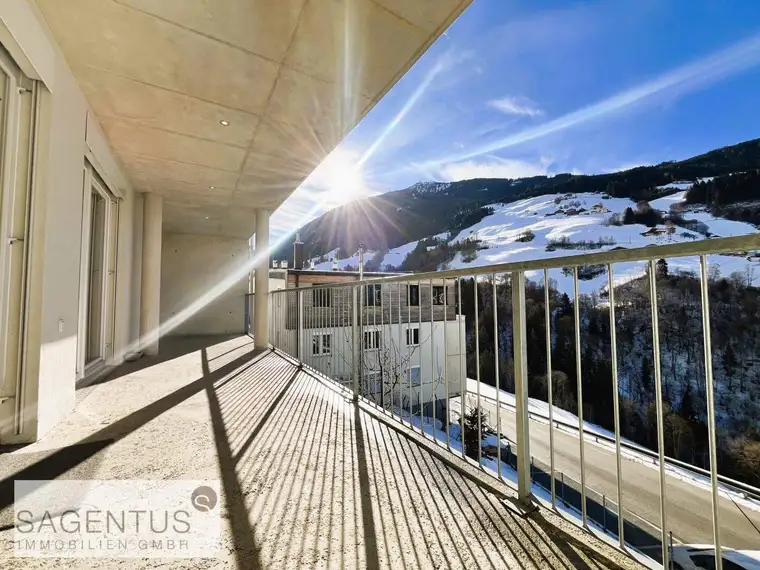 AB SOFORT VERFÜGBAR: Elegante 3-Zimmer-Wohnung mit sensationellem Ausblick nur wenige Autominuten von WATTENS entfernt!