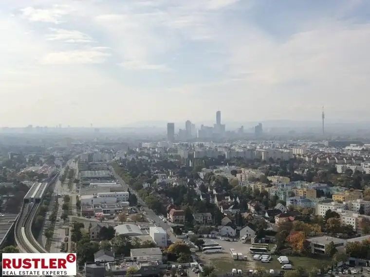 Atemberaubend -&gt; Möblierte 4-Zimmer Wohnung mit traumhaftem Ausblick