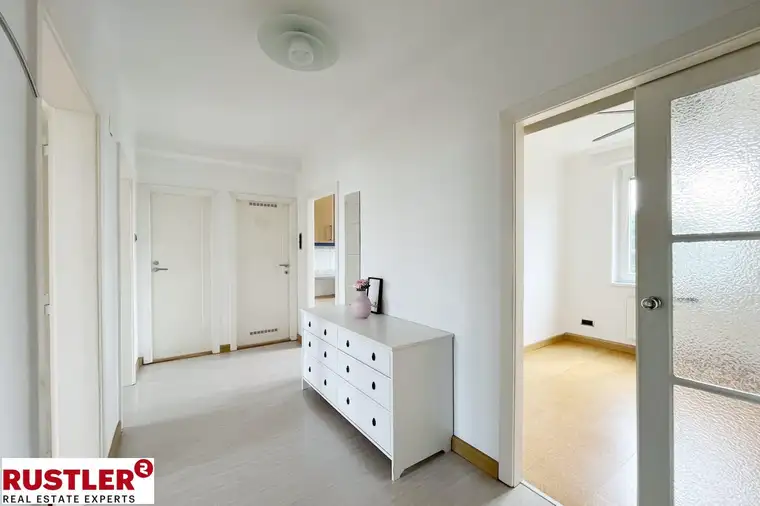 Ideal für Paare; Familien oder Anleger – 3 ZI -Wohnung mit optimaler Aufteilung und KFZ-Stellplatz