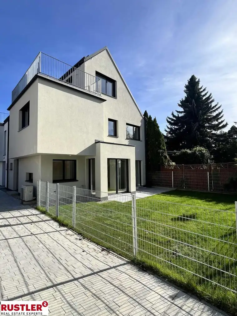 Eigentum zum wohlfühlen | Traumhafte Doppelhaushälfte mit Garten und Terrasse 