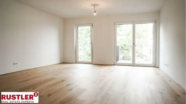 Ruhige Balkonwohnung bei Schloss Hetzendorf 