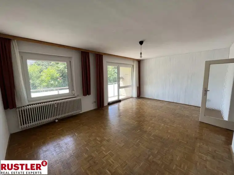 Gut Aufgeteile 2-Zimmer Wohnung mit großzügiger Loggia