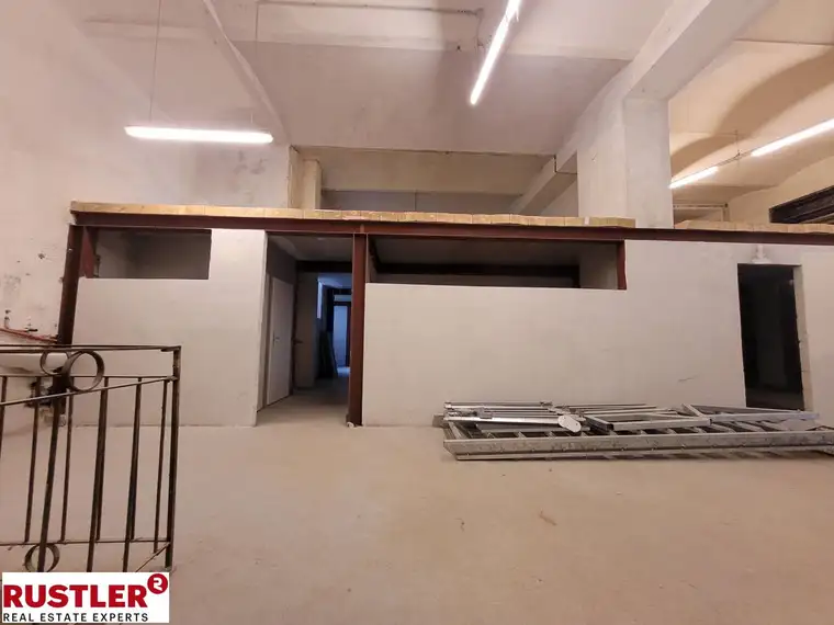 Branchenfreies Geschäftslokal/Büro mit Gestaltungsmöglichkeiten 