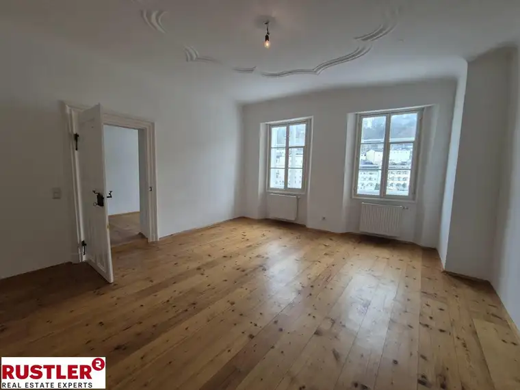 WUNDERSCHÖNE 99 qm WOHNUNG IN DER SALZBURGER ALTSTADT