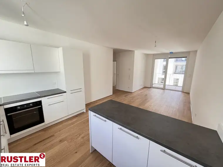 Erstbezug mit 3 Zimmer | perfekter Grundriss | Loggia | Hofruhelage
