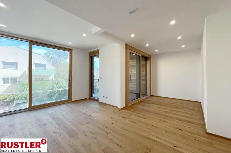 Optimaler Grundriss! 3 Zimmerwohnung mit Loggia, bodentiefen Fenstern und eleganter Ausstattung