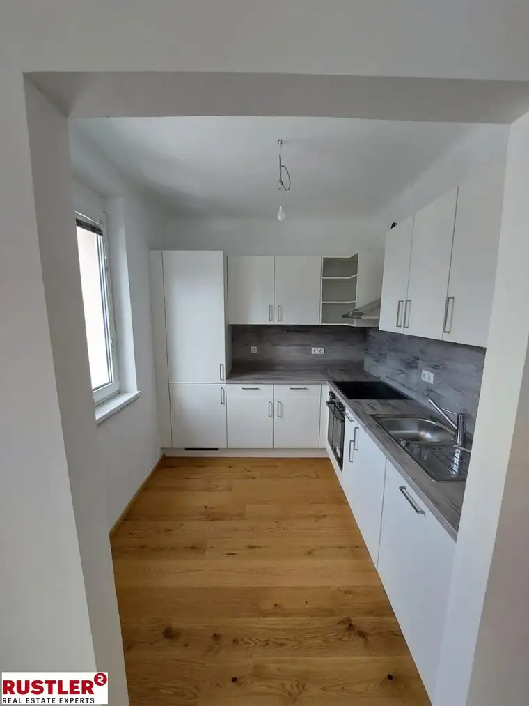 Moderne 4-Zimmer Wohnung in zentraler Lage