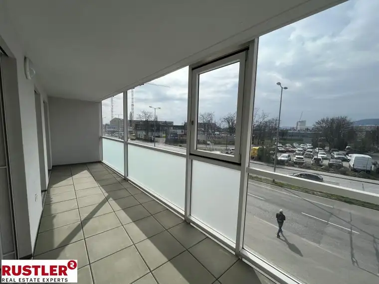 Bis zu 3 Monate MIETFREI! - Geräumige 2-Zimmer Wohnung - mit Loggia!