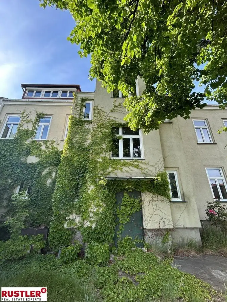 Attraktives Mehrfamilienhaus mit Sanierungspotential in begehrter Lage in Bruck an der Leitha 