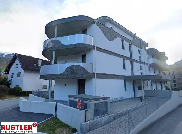 Moderne 2-Zimmer-Wohnung mit großer Südost-Terrasse in Jenbach inkl. 2 TG Stellplätze