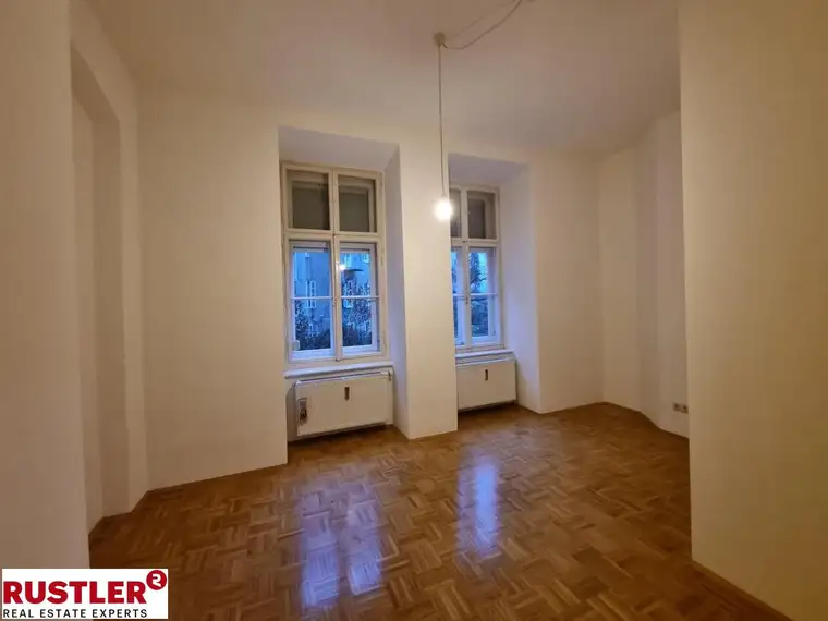 2-Zimmerwohnung mit Balkon Nähe Kaiser-Josef-Platz
