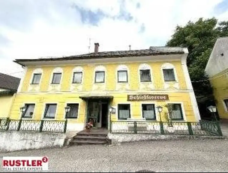 HISTORISCHES ENSEMBLE MIT ENTWICKLUNGSPOTENZIAL
IN VÖCKLABRUCK