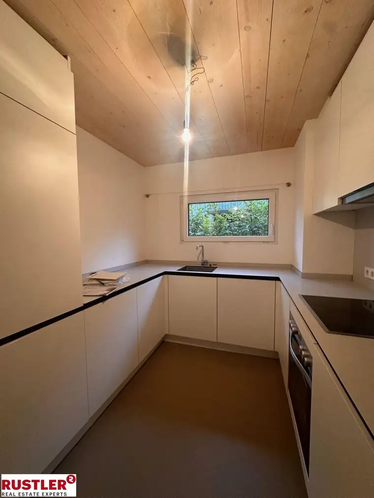 Modernes Reihenhaus mit Garten und Vollunterkellerung in Ruhelage 