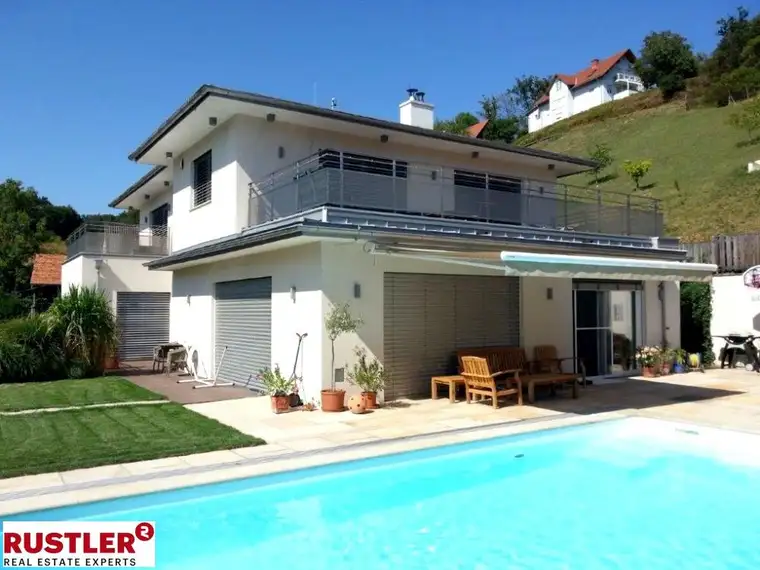  Gedersberg: Moderne und attraktive Villa!