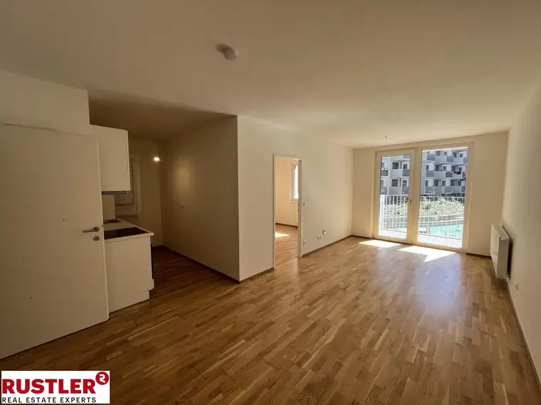 Helle 2-Zimmer-Wohnung mit Balkon 