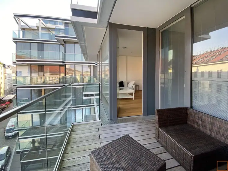 "The Ambassy" im Botschaftsviertel - möblierte Zweizimmerwohnung mit Loggia und Balkon!