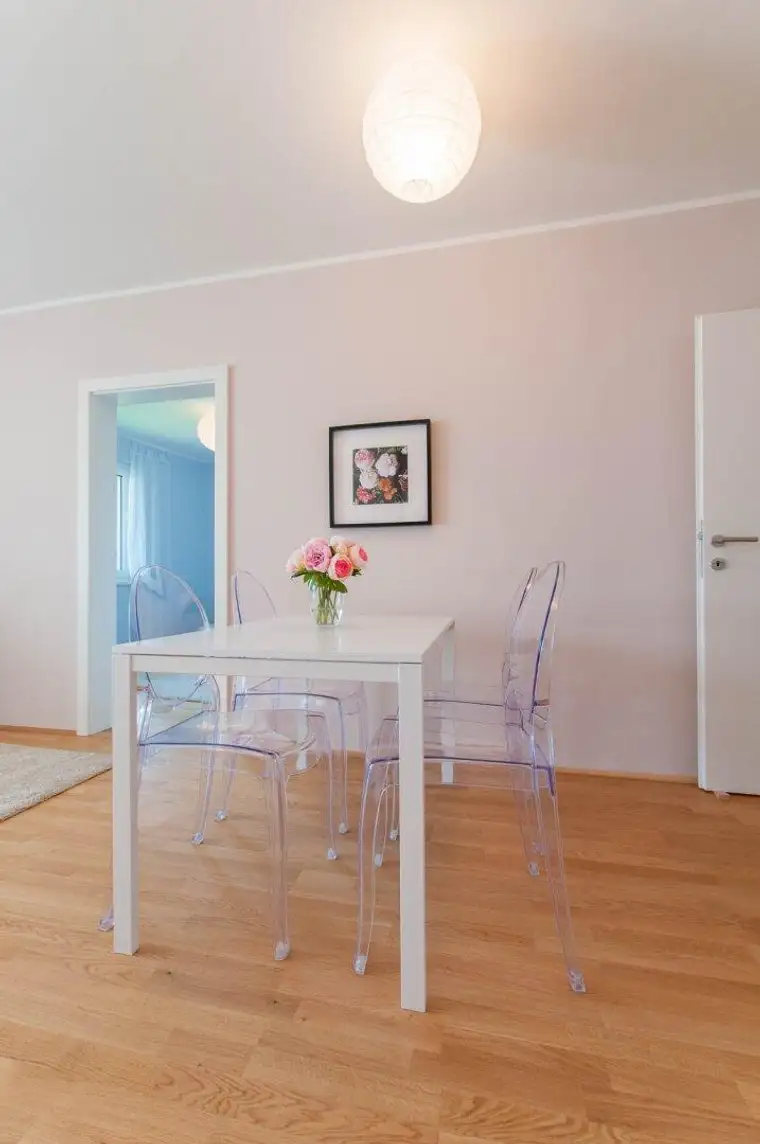 PROVISIONSFREI - KOMPAKTE 2-ZIMMER-WOHNUNG MIT HERRLICHEM BALKON
