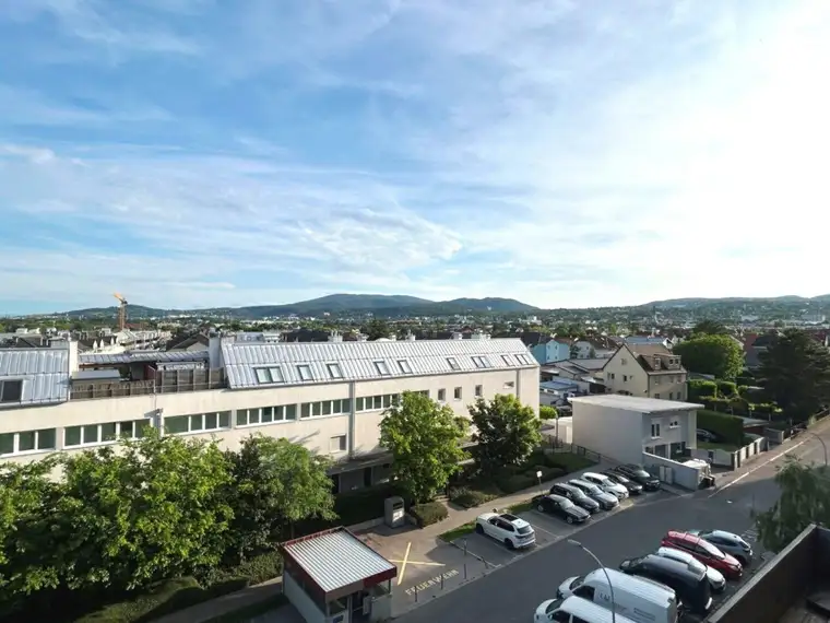 Wohnung mit 22 m² Loggia und schöner Fernsicht
