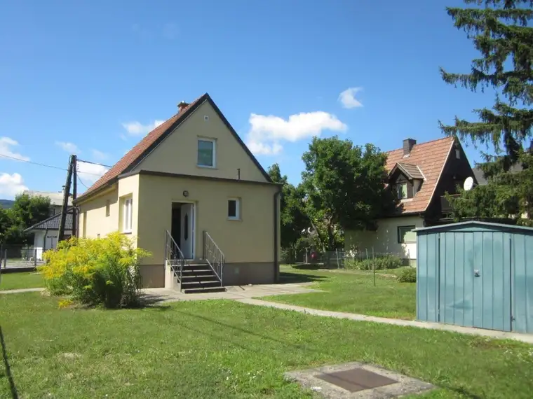 Wohnhaus mit 544m² Grundstücksfläche im Ortsteil Dirnelwiese