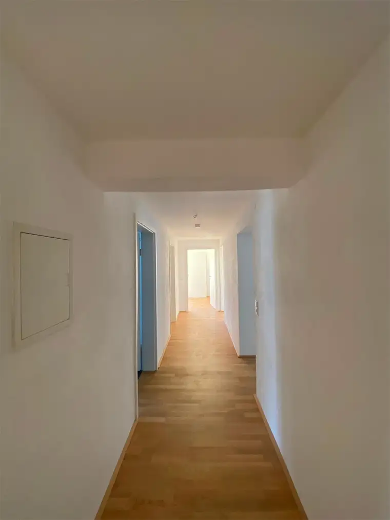 Attraktive &amp; modernisierte 3,5-Zimmer-Wohnung mit Balkon in Pfaffenhofen bei Telfs!