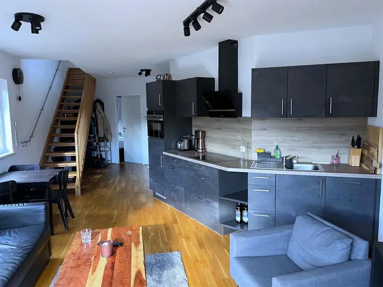 Stilvolle Maisonette in Hötting – ideal für Paare oder Singles!