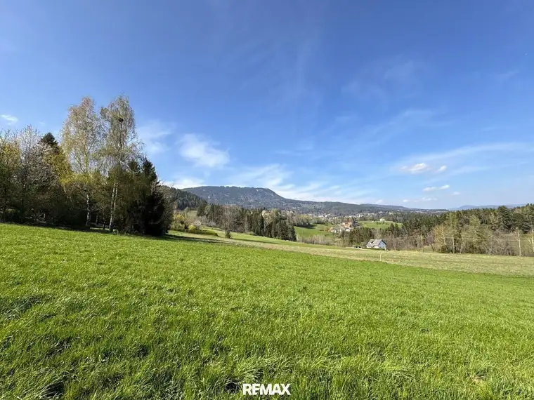 Traumhafte Aussicht – Sonniger Baugrund in Rinnegg!