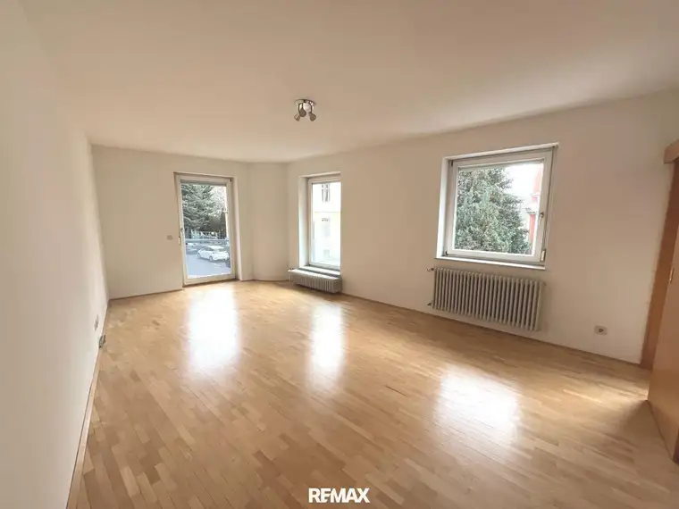 Schöne, helle 3-Zimmer-Wohnung mit TG-Parkplatz in bester Lage in Geidorf!