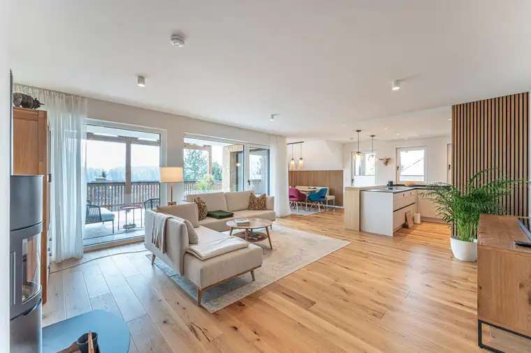 Hochwertige High-End-Penthouse-Wohnung in sonniger Aussichtlage