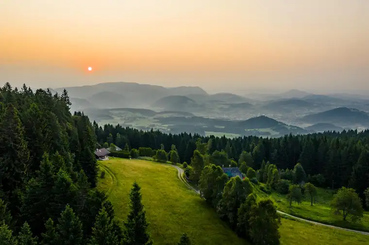 Baugrundstücke mit Zweitwohnsitz-Möglichkeit in herrlicher Naturlage