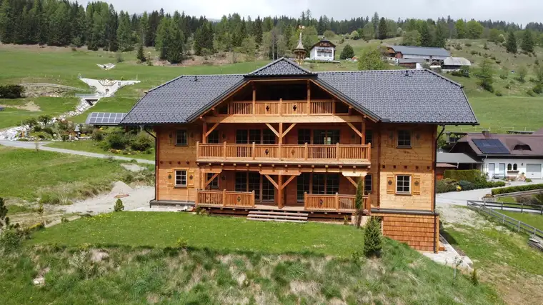 Herrschaftliches Landhaus mit Zweitwohnsitzwidmung am Fuße des Prebergebiets