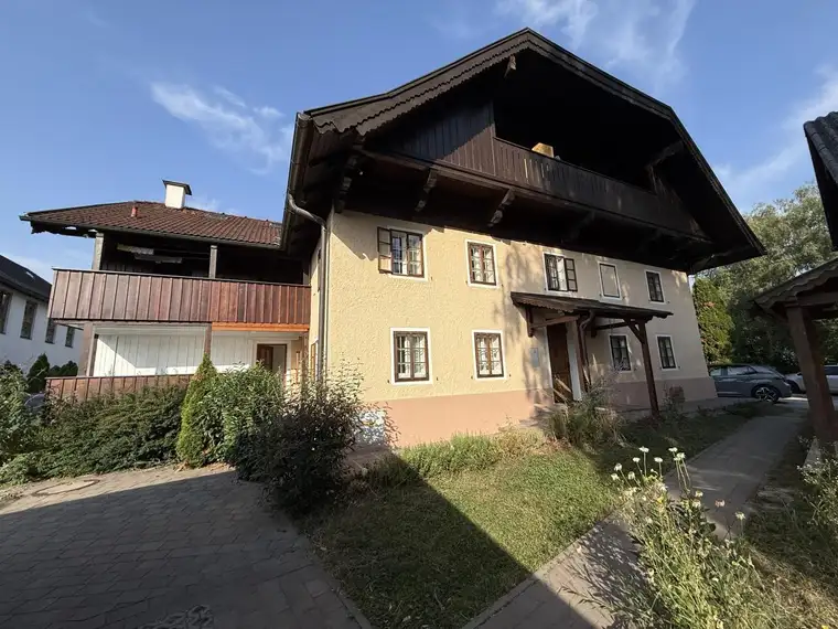Charmante 2-Zimmer Wohnung mit Terrasse und Garten