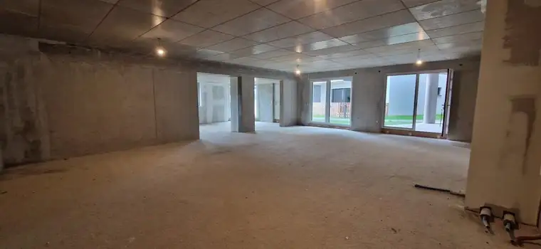 117m² NEUBAUBÜRO ZUM SELBST GESTALTEN| BARRIEREFREI|FLEXIBLE WORKSPACE|REFINANIERUNG DURCH DESK-SHARING/CO-WORKING