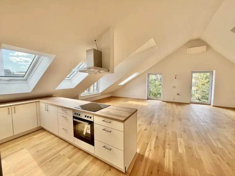 ERSTBEZUG im Herzen von Klosterneuburg - Luxus auf ca. 121 m² NFL - 4 Zimmer - hochwertige Ausstattung - Balkon