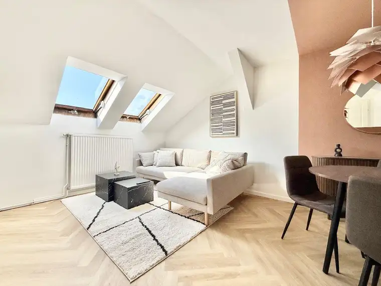 Mag. Eszter Frisch, Raumwert Immobilien Gmbh