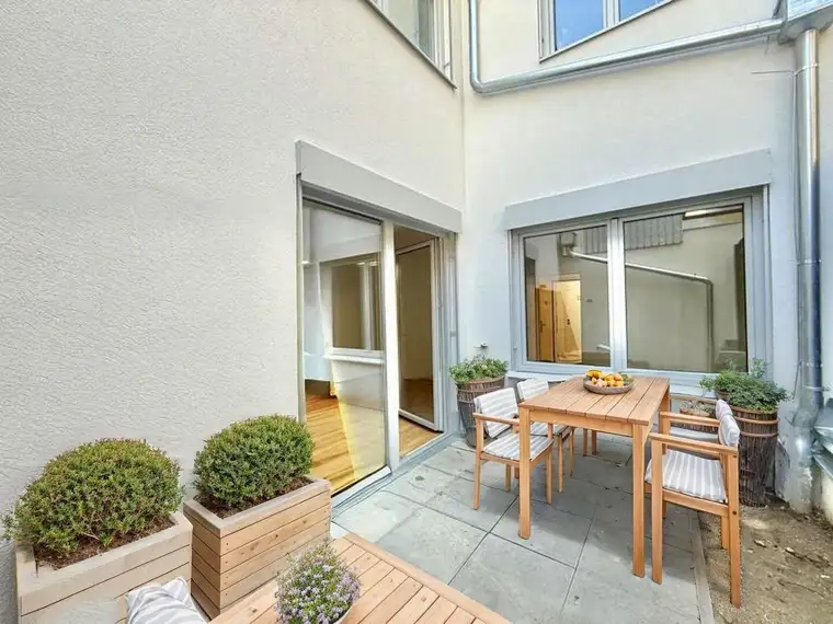 SOMMERAKTION - PROVISIONSFREI - Kurzzeitvermietung/Büro/ Praxis - 3 Zimmer - ca. 62m² NFL - EINBAUKÜCHE - Möbliert - Terrasse - Garten - Hofruhelage - Garage optional - Gewerbliche Widmung