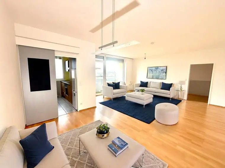 RUHELAGE - 4-Zimmer - ca 104m² WFL - ca 6m² Loggia - Stellplatz - Lift