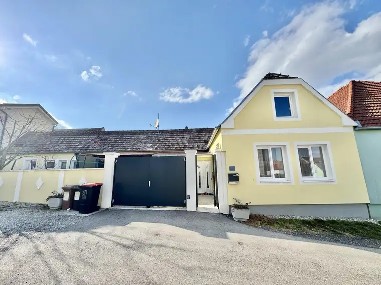 Endlich ausreichend Platz für Ihre Wohnträume! Traumhaftes Mehrfamilienhaus in Zillingtal – 7 Zimmer, Balkon &amp; Terrasse!