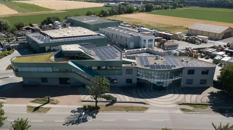 Gesamte Büroeinheit inkl. Skylounge und Terrasse – ca. 750 m² zur Alleinnutzung