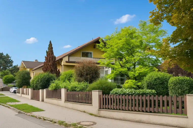 Flexible Nutzung: Großes Haus mit Garten in Pöttsching – wohnen, vermieten, arbeiten!