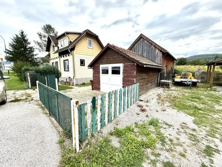 HEIMWERKER HIT - Flexible Nutzung - ca. 1.125m² Grund - Haus - 3 Zimmer - Garage - Garten - Nebengebäude - sofort beziehbar