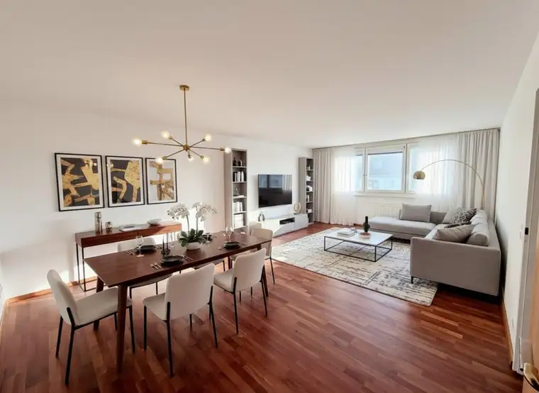 Mag. Eszter Frisch, Raumwert Immobilien Gmbh