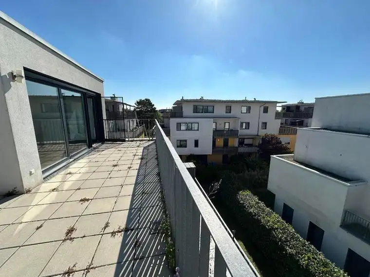 4 Zimmer Dachgeschoss-Maisonette – Wohnen mit Weitblick