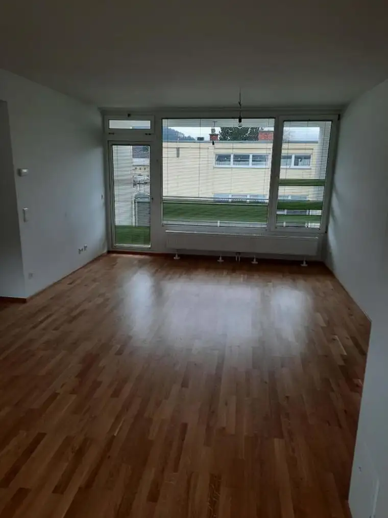  3 - Zimmer Wohnung mit Loggia in Pernitz