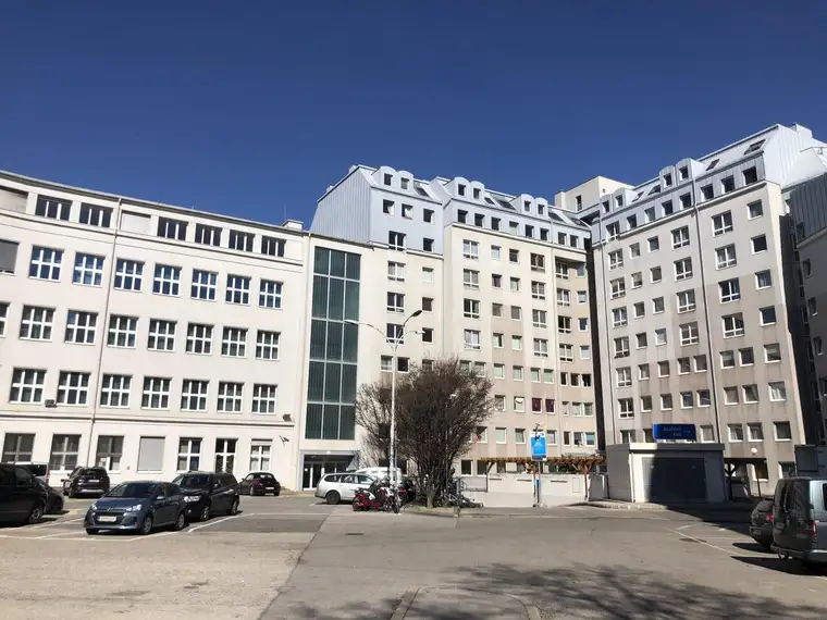 SUPER AUFGETEILTE 2-ZIMMER-WOHNUNG ZUM TOPPREIS - UMS ECK DER WALDMÜLLERPARK/MATZLEINSDORFERPLATZ