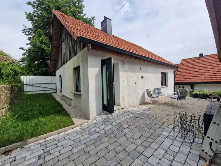 IHR NEUER LIEBLINGSPLATZ ! ROMANTISCHES BAUERNHAUS zu VERMIETEN - IDEAL für SINGLES/PÄRCHEN !