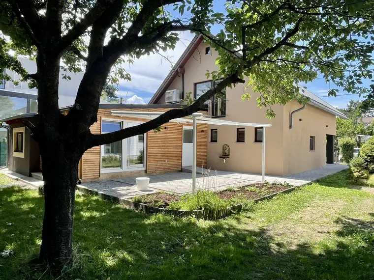 U1 LEOPOLDAU - ZWEIFAMILIENHAUS MIT GARTEN - 2 SEPARATE WOHNUNGEN ZUR ALLEINNUTZUNG - IDYLLISCHE GRÜNLAGE - UNBEFRISTET