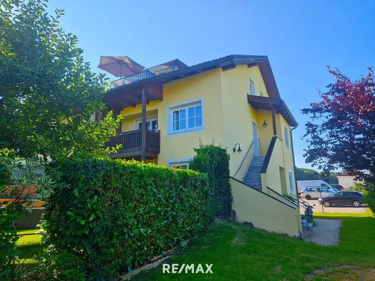 See.Erleben - Helle 4.Zi.-Wohnung mit Balkon in Seeham