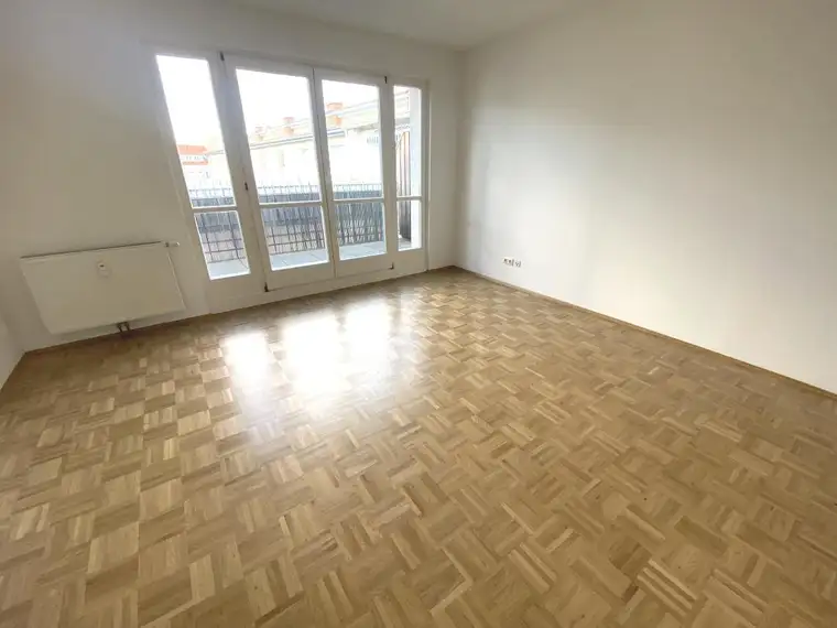 Gemütliche Maisonetten- Wohnung mit Balkon in Feldbach ...!