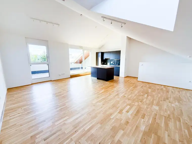 Exklusive Maisonette-Wohnung in Eggenberg mit Dachterrasse, Balkon, Parkplatz und Kellerabteil...!